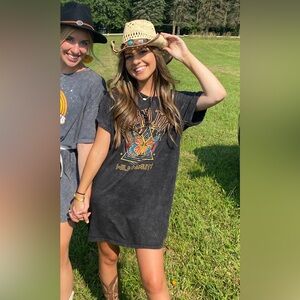 Black Graphic T-Shirt Dress